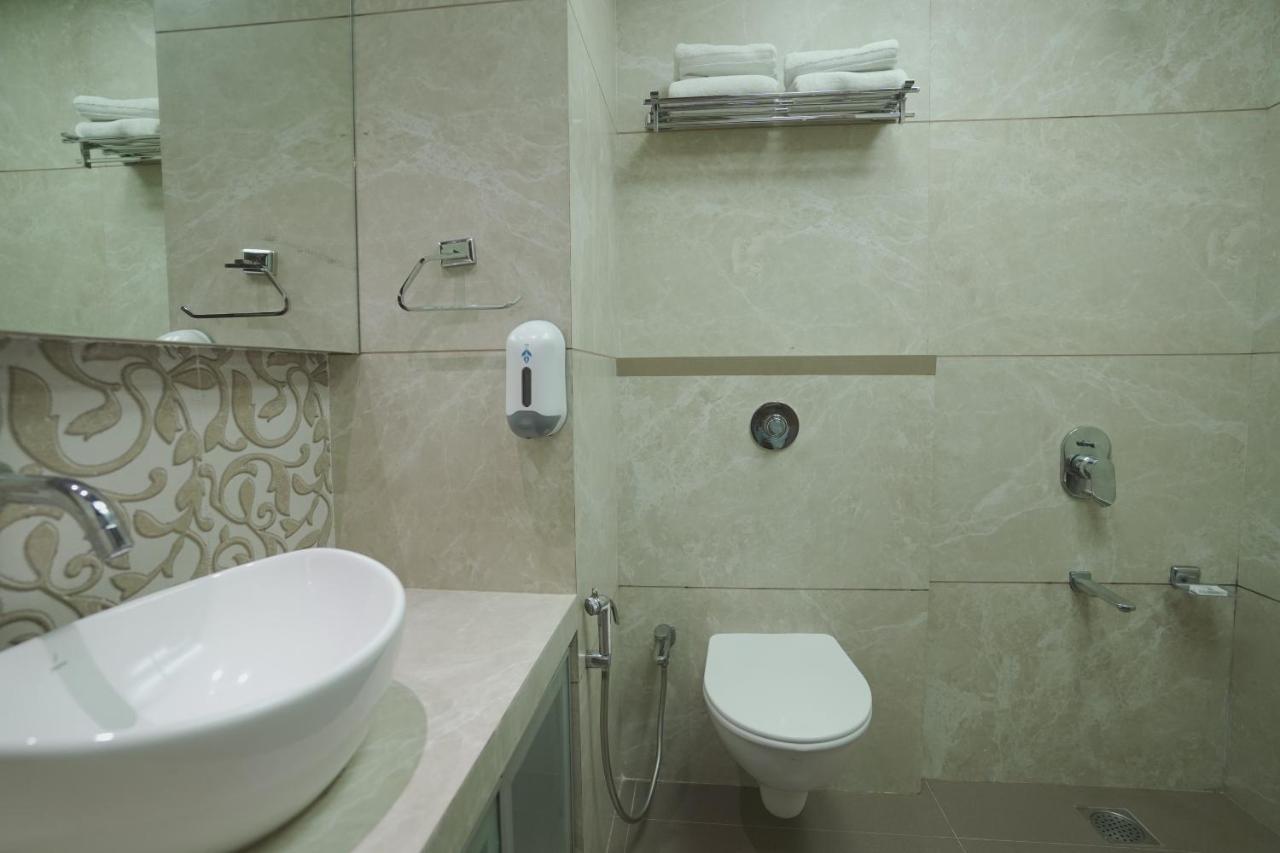 Hotel Mathoshree Thane Exterior photo